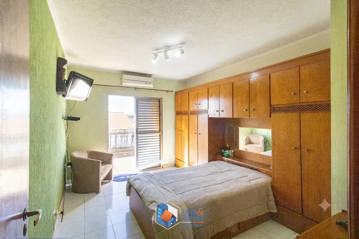 Imagem Sobrado para venda em Vila América com 3 quartos, 138m²