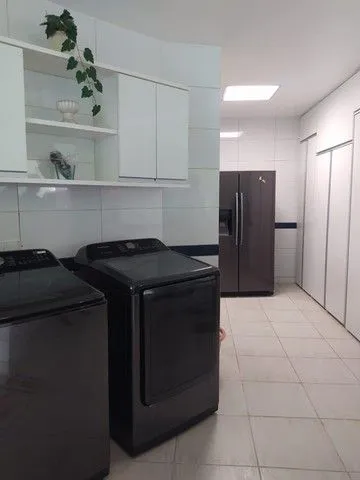 Imagem San Diego: casa duplex 450 m², 4 quartos e piscina