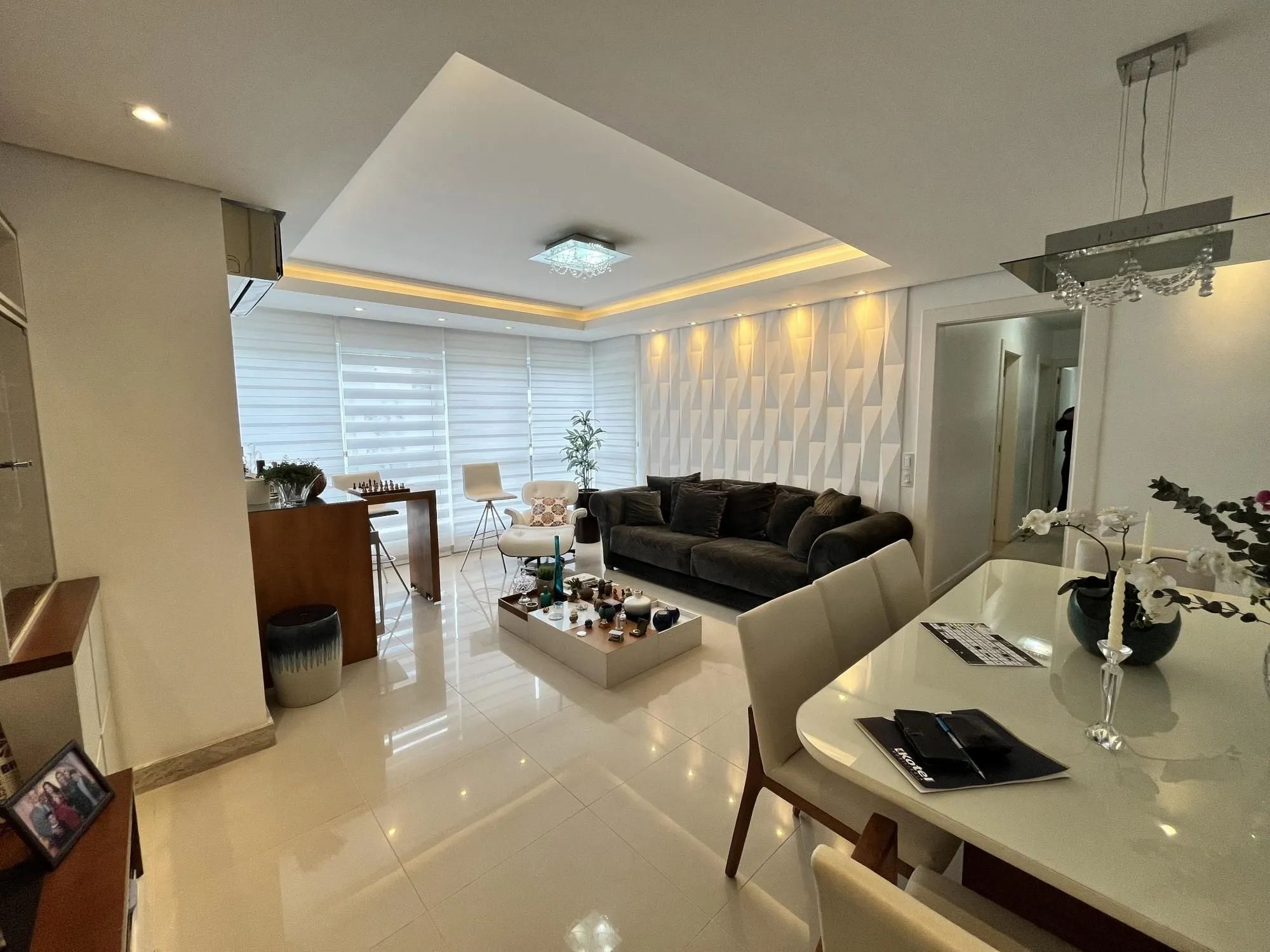 Imagem Excelente apartamento de 3 dormitórios, suíte, 2 vagas, no Bairro Boa Vista.