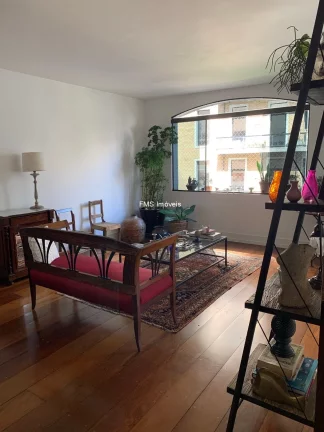 Imagem Imperdível oportunidade de adquirir apartamento de luxo no Itaim Bibi, São Paulo-SP: 3 quartos, 2 suítes, 4 banheiros, 2 vagas de garagem, 160m²!