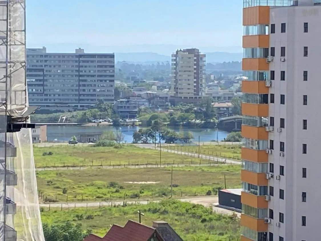 Imagem Apartamento a venda com 2 dormitorios no centro de Torres/RS
