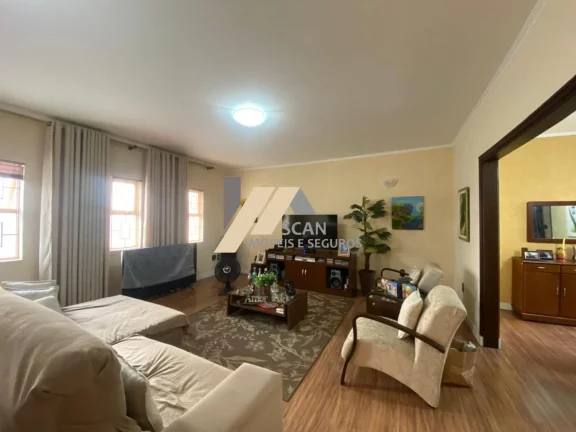 Imagem Casa à venda em Campinas-SP, no bairro Parque São Quirino: 3 quartos, 1 suíte, 3 banheiros, 4 vagas e 179,50 m²!