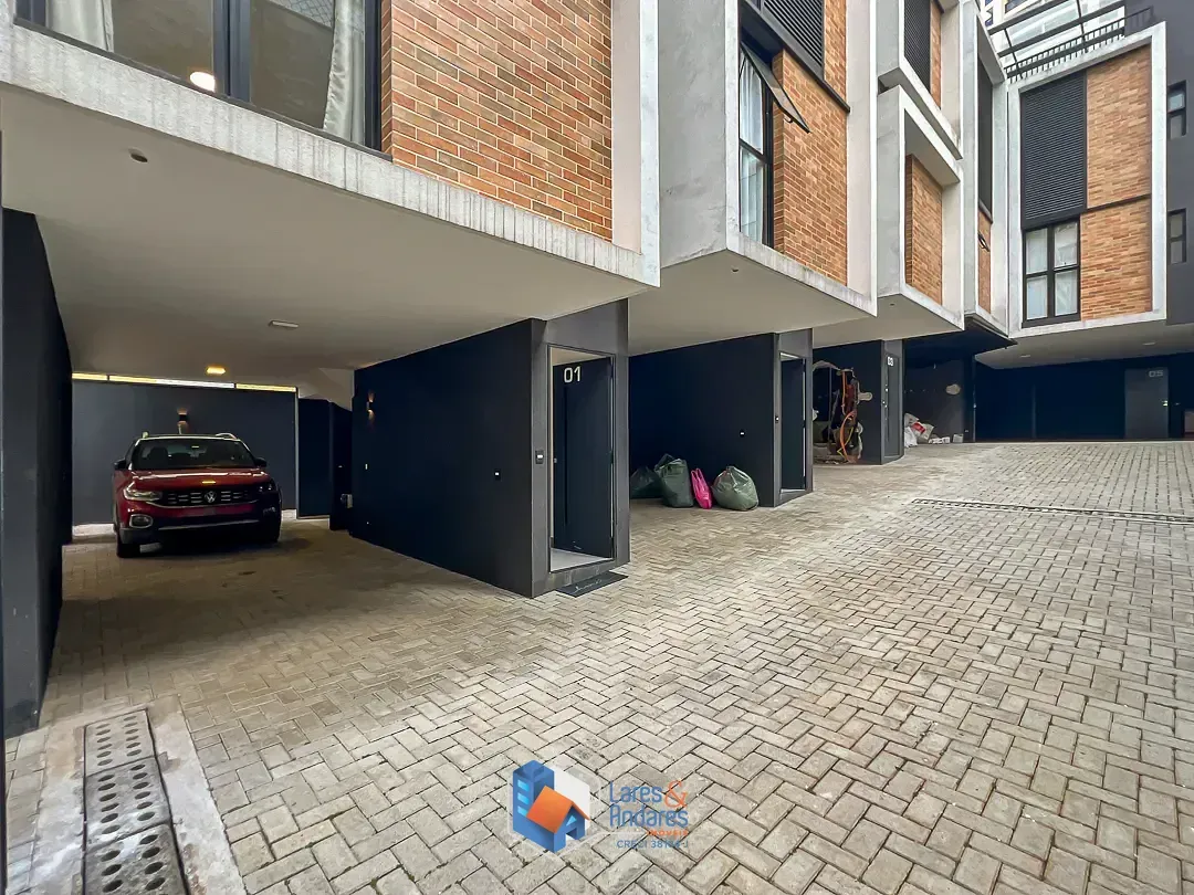 Imagem Casa no condomínio Casa Cube para venda com 2 quartos, sendo 2 suítes, 180m²