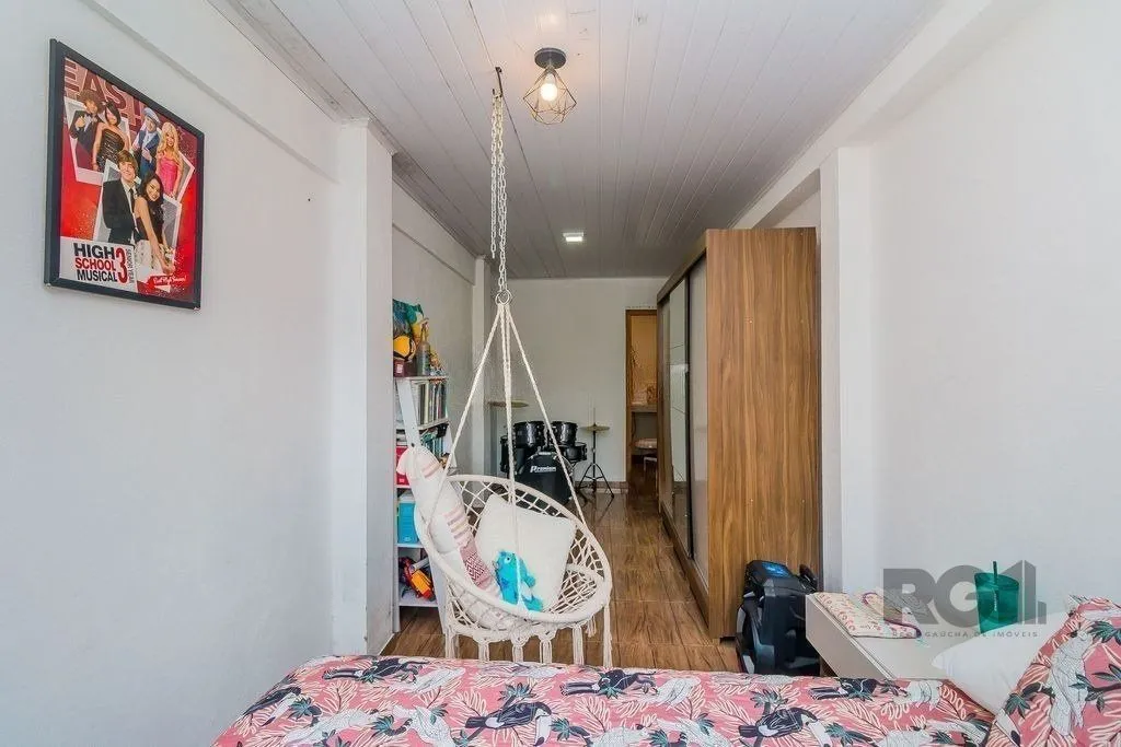 Imagem Casa de 2 dormitórios com 98m² no Bairro Lomba do Pinheiro