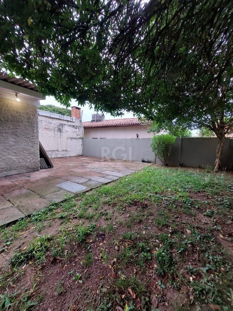 Imagem Casa para Venda - 184m², 3 dormitórios, sendo 1 suites, 4 vagas - Cristal
