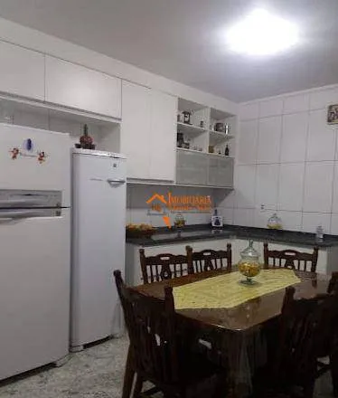 Imagem Excelente sobrado a Venda com 3 dormitórios em Gopoúva - Guarulhos