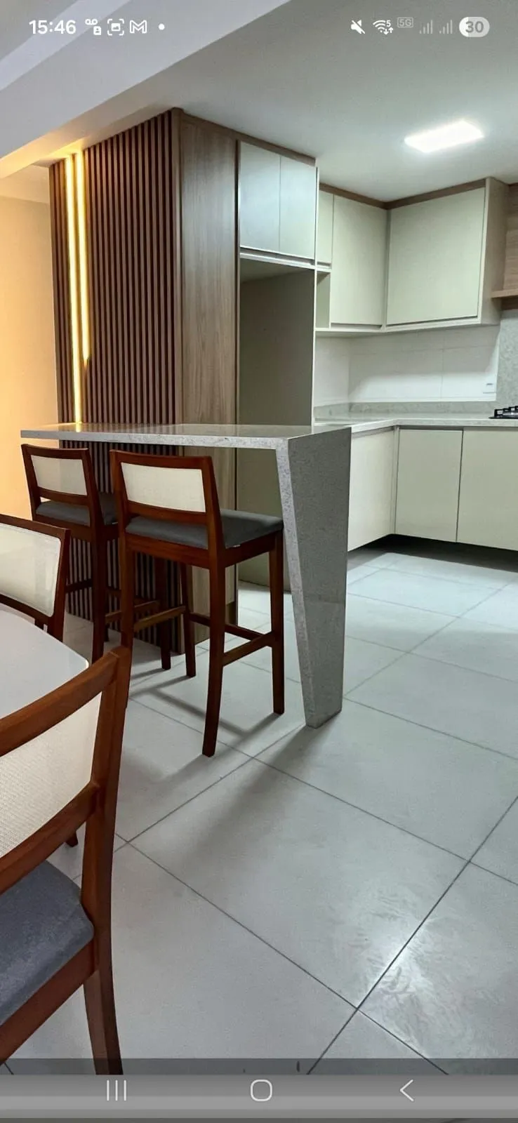 Imagem Apto Vila Àpia, Capão da Canoa, 154m², 03 suítes, lavabo, 2 vagas. Pertinho do mar, de frente pra avenida!