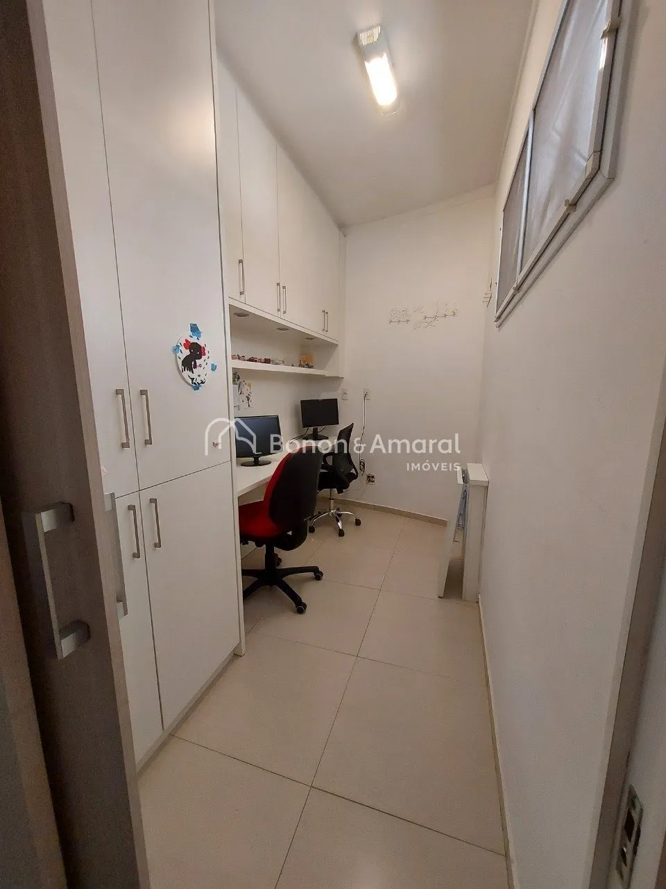 Imagem Ótima Casa em Condomínio, com 3 suítes, à venda por R$ 1.370.000