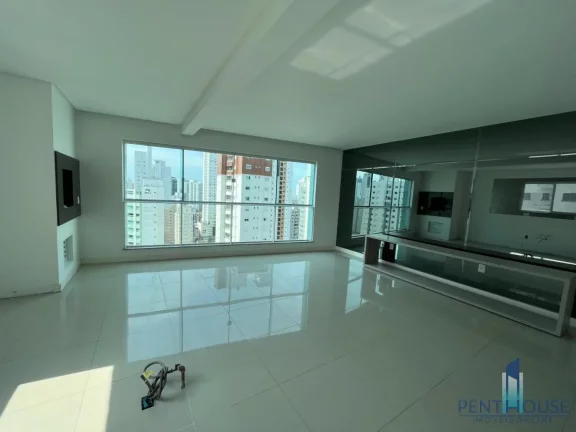 Imagem Apartamento Zona Central para Venda em Balneário Camboriú, CENTRO, 3 dormitórios, 2 suítes, 3 banheiros, 2 vagas