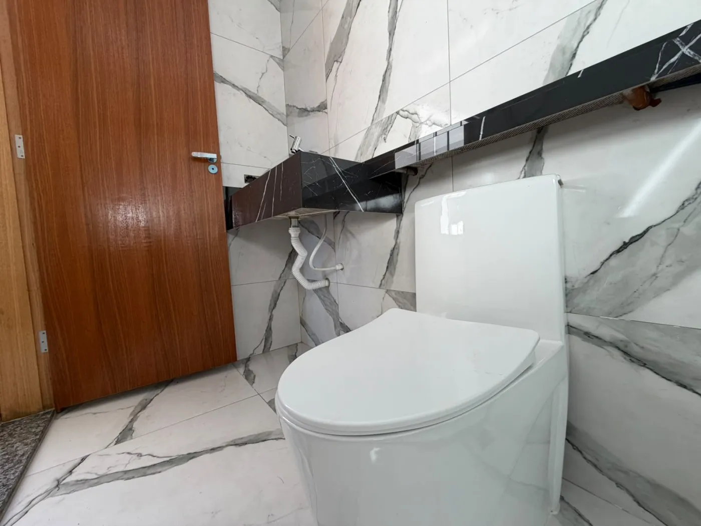 Imagem para Venda em Maringá / PR no bairro Conjunto Habitacional Requião
