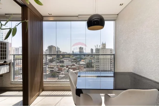 Imagem Apartamento 2 quartos, 2 banheiros, 2 vagas cobertas + depósito