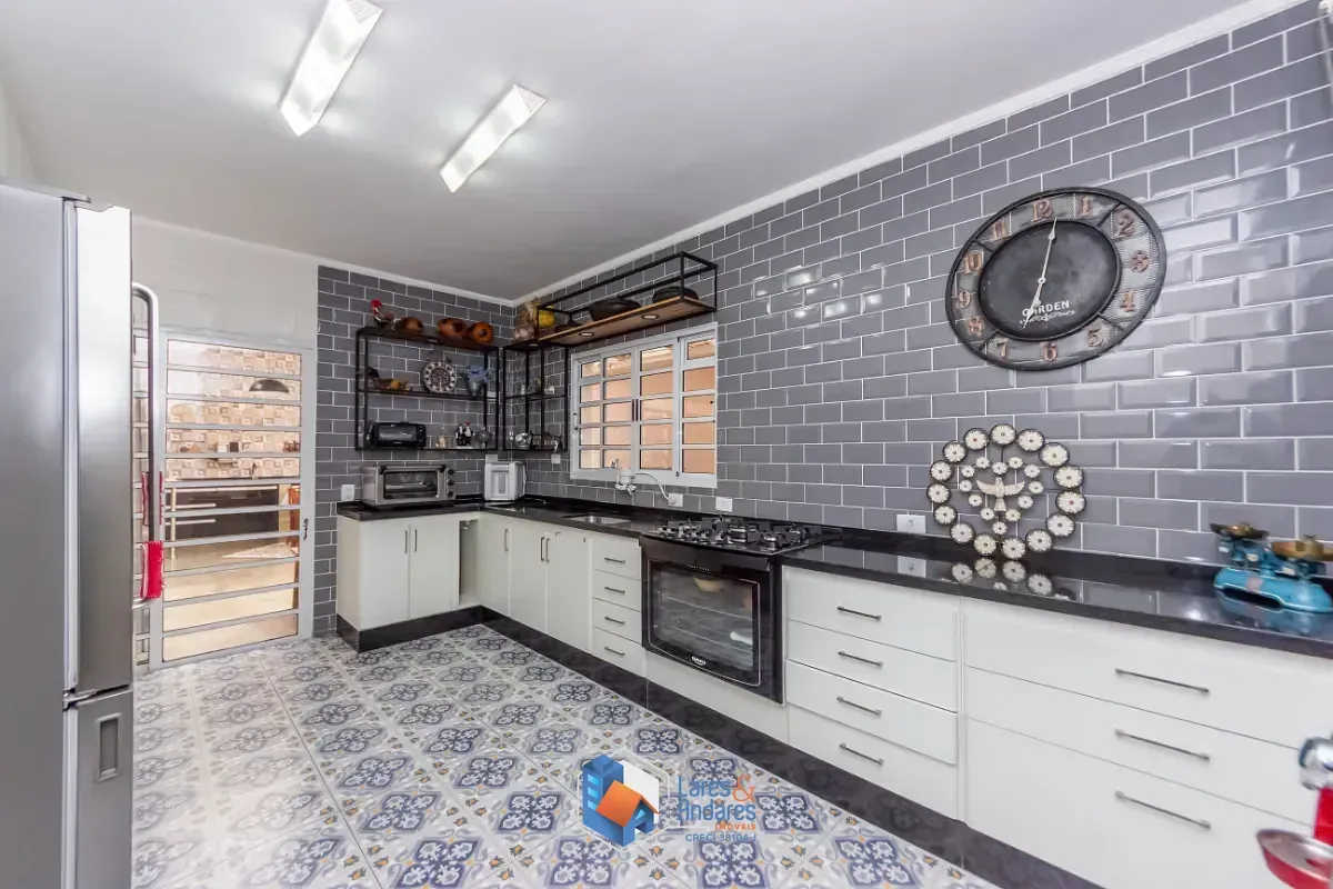 Imagem Sobrado para venda em Vila Sônia com 3 quartos, sendo 1 suíte, 218m²