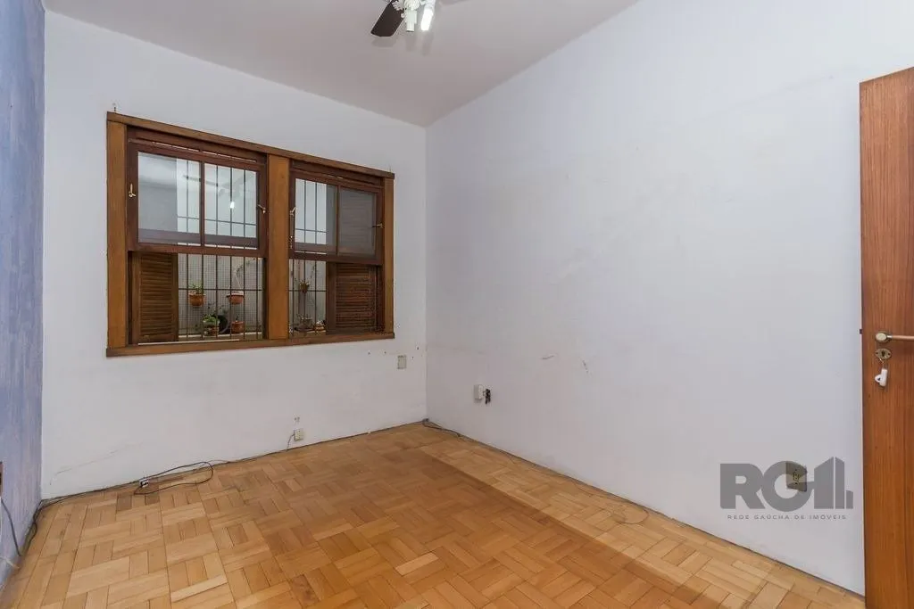 Imagem Excelente casa de 150m² com 3 dormitórios e 2 vagas.