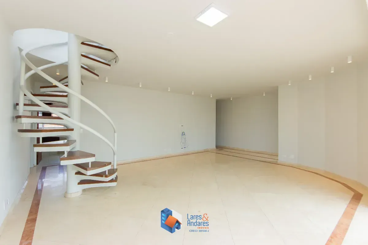 Imagem Cobertura para venda em Vila Congonhas com 3 quartos, sendo 1 suíte, 238m²