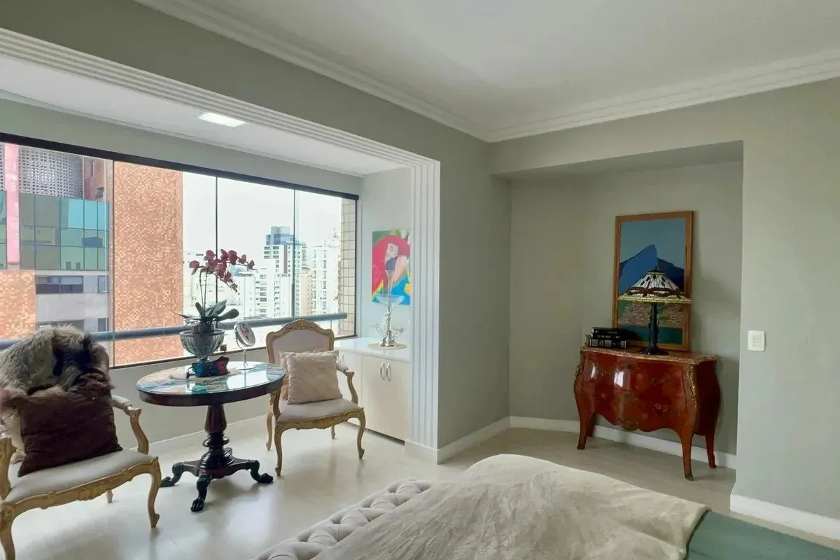 Imagem Apartamento para Venda em São Paulo, Pinheiros, 3 dormitórios, 1 suíte, 2 banheiros, 3 vagas