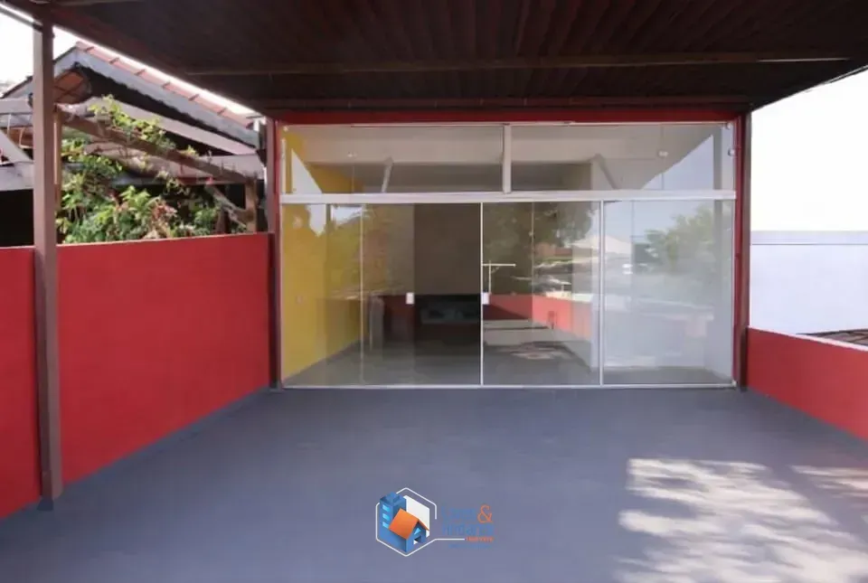 Imagem Sobrado para venda em Chácara Inglesa com 3 quartos, sendo 1 suíte, 86m²