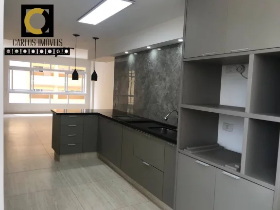 Imagem Oportunidade!!! Apartamento pé na Areia em Santos!!