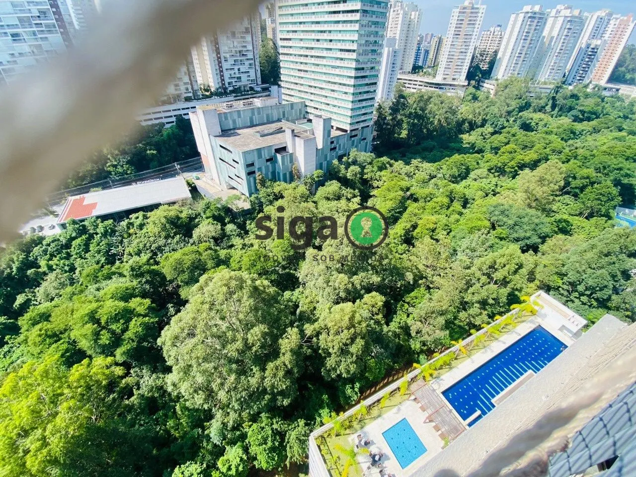 Imagem Apartamento moderno com 3 quartos, varanda integrada e acabamento de alto padrão