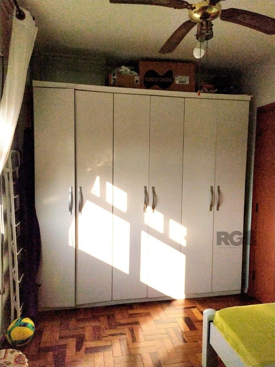 Imagem Apartamento de 2 dormitórios com vaga no bairro Petrópolis