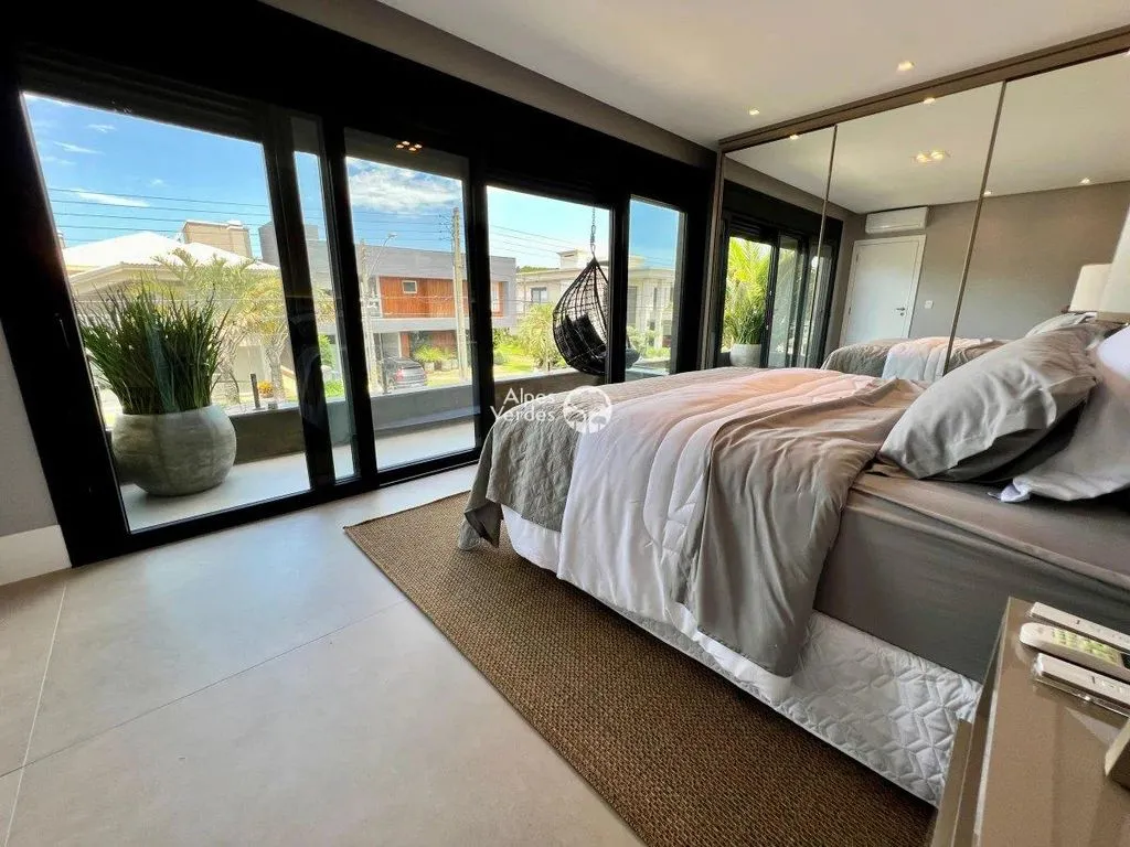 Imagem Casa Lagoa com 5 suites com 435m2 Condomínio Velas da Marina