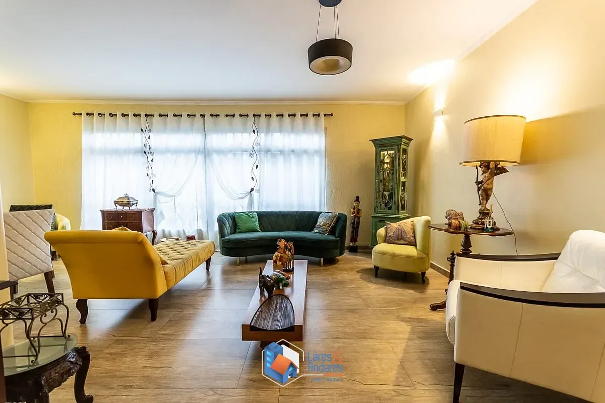 Imagem Casa para venda em Bosque da Saúde com 4 quartos, sendo 2 suítes, 267m²