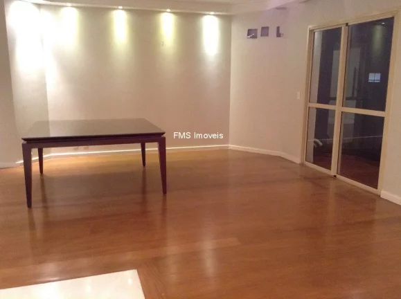 Imagem Imperdível: Apartamento de Luxo à venda em São Paulo-SP, Jardim Vila Mariana 4 quartos, 4 suítes, 2 salas, 6 banheiros, 4 vagas, 165m².