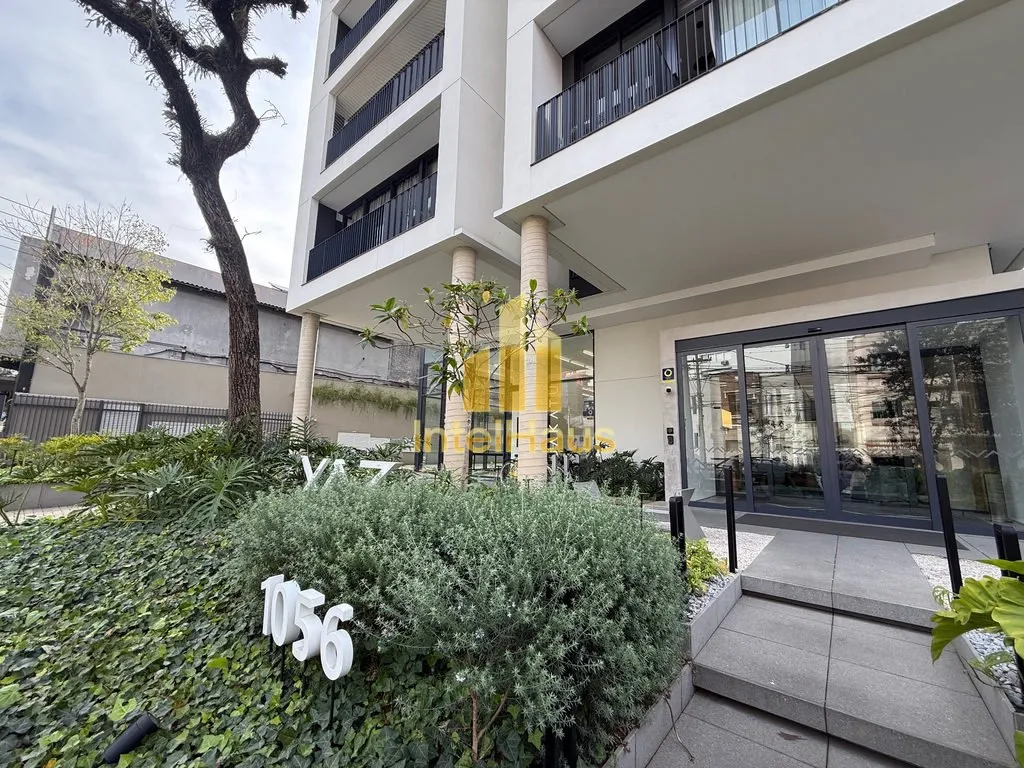 Imagem Apartamento à venda no Batel, em localização privilegiada na Avenida Vicente Machado, próximo a ...