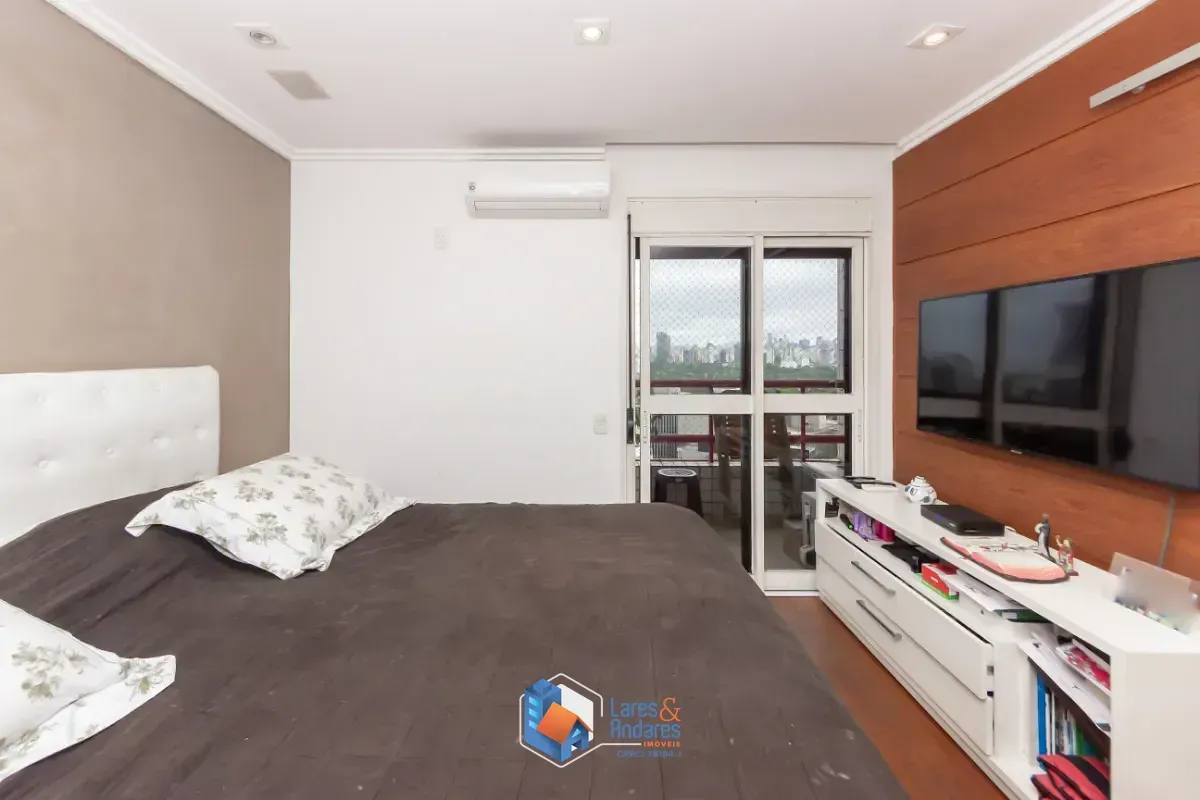 Imagem Duplex para venda em Itaim Bibi com 4 quartos, sendo 4 suítes, 190m²
