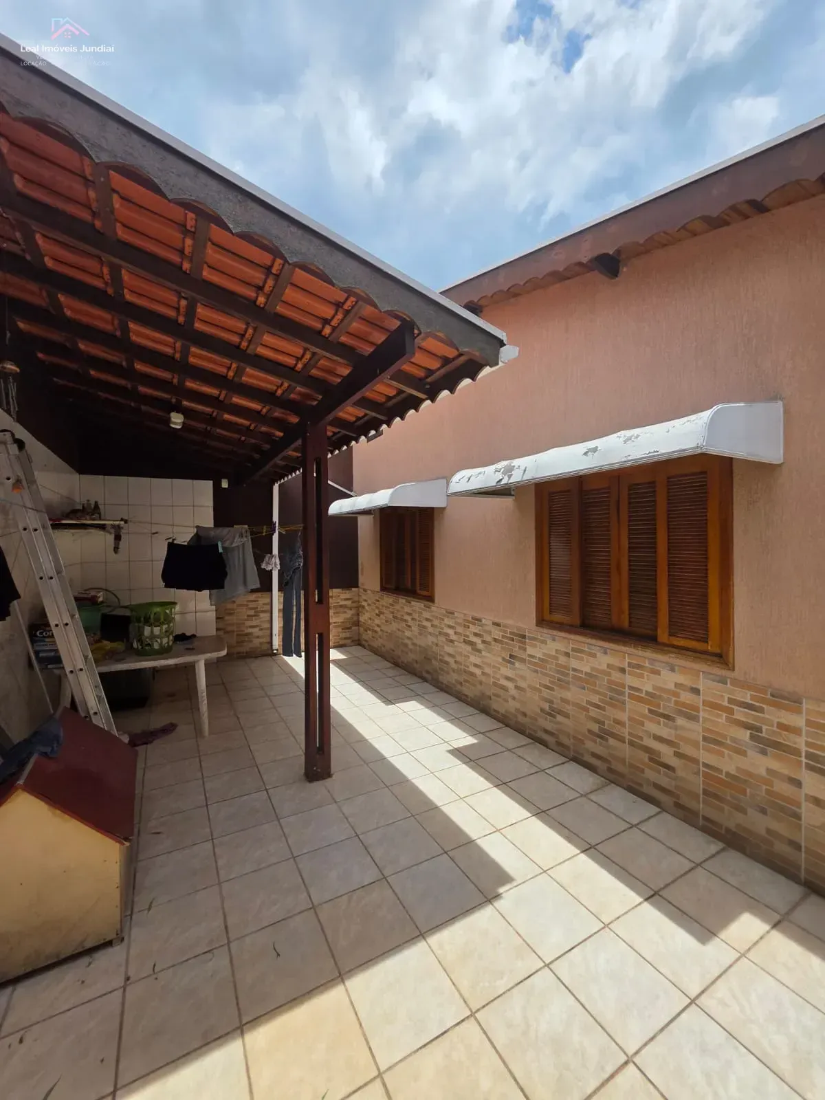 Imagem Casa à venda - Área útil 150 m2 com 2 dormitórios sendo 1 súíte - 2 vagas - Excelente Oportunidade d