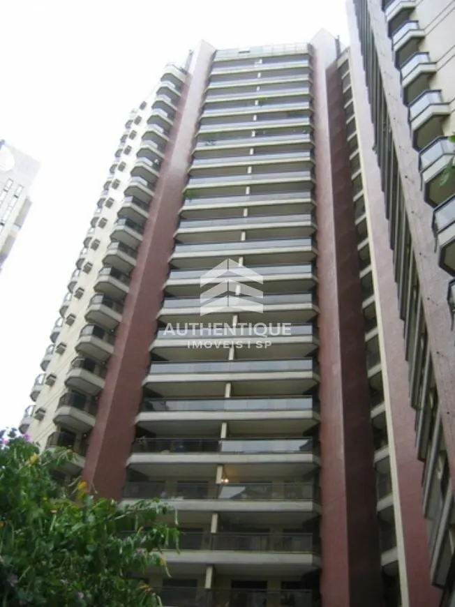 Foto do imóvel Sutton House Moema - Apartamento à venda em São Paulo/SP em Avenida Jandira, 185 - Moema, São Paulo - SP