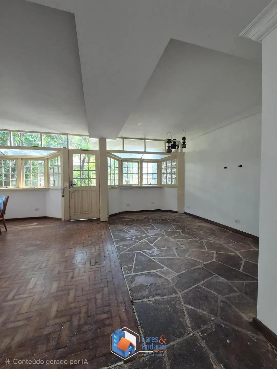 Imagem Sobrado para venda e locação em Planalto Paulista com 4 quartos, sendo 1 suíte, 312m²