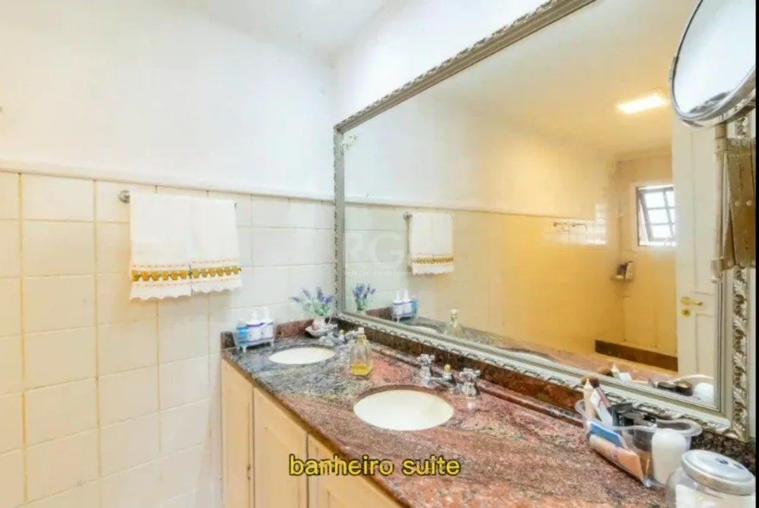 Imagem Casa para Venda - 280m², 4 dormitórios, sendo 1 suites, 3 vagas - Jardim Isabel