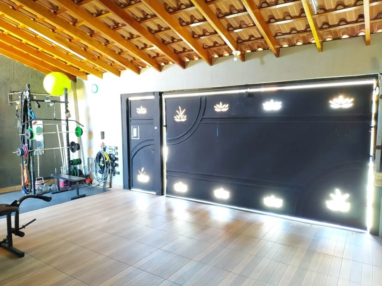 Foto do imóvel Casa à venda 3 Quartos, 1 Suite, 3 Vagas, 250M², Jardim Yassuda, Pindamonhangaba - SP