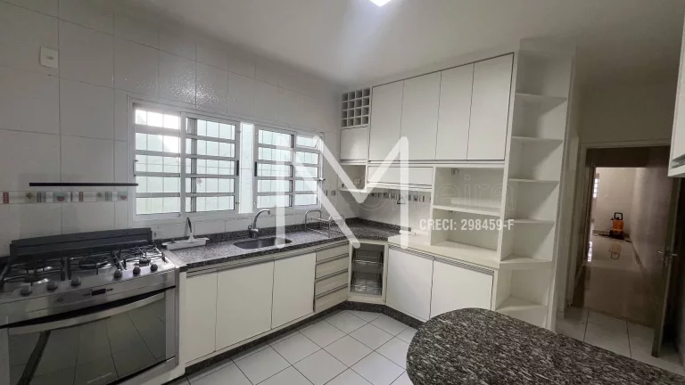 Imagem Casa Sobrado à Venda 3 Quartos 1 Suíte 187m² - Bairro Ana Maria