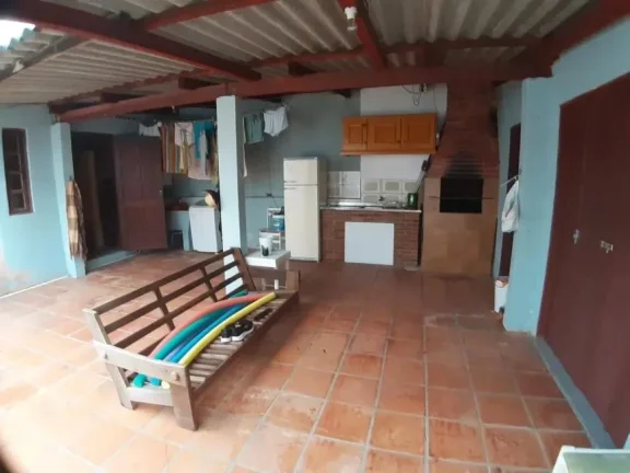 Imagem Sobrado 4 Dormitórios - Bairro Zona Nova