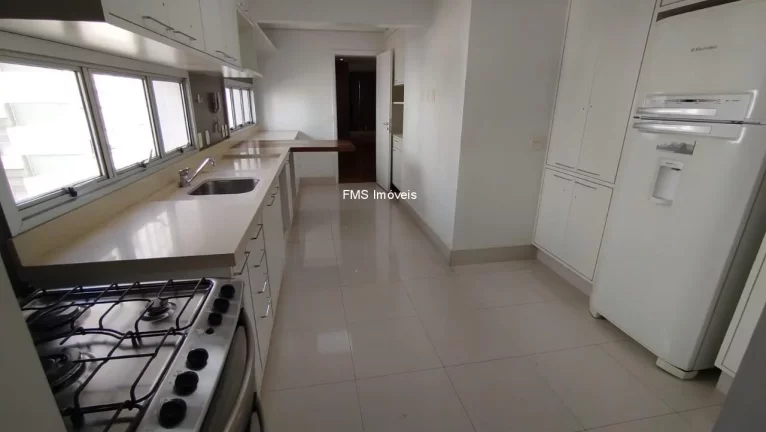 Imagem Oportunidade Imperdível: Apartamento à Venda em São Paulo - SP, 2 Quartos, 2 Suítes, 1 Sala, 3 Banheiros, 2 Vagas, 163m².