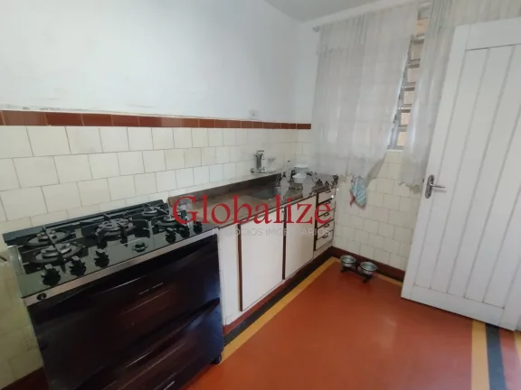 Imagem Sobrado à venda com 3 dormitórios e 1 vaga no bairro do Macuco em Santos por R$ 850.000,00