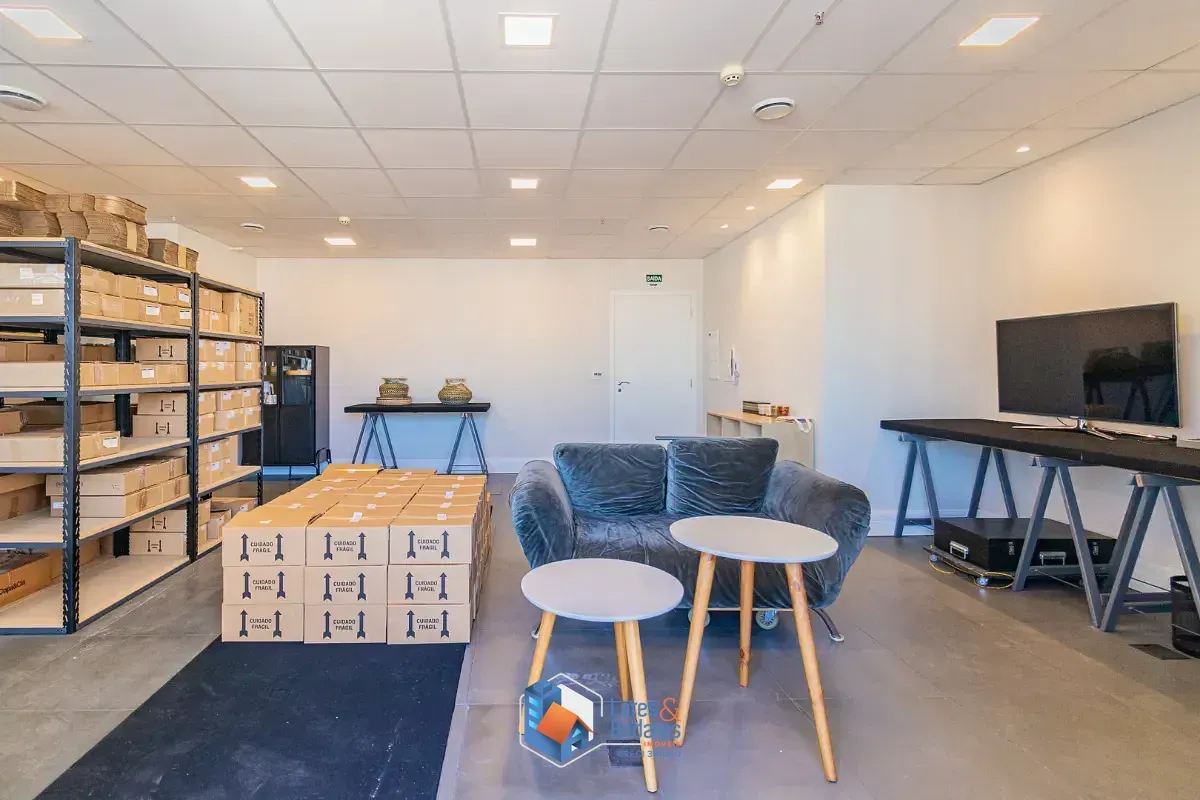 Imagem Conjunto comercial para venda em Chácara Santo Antônio, 55m²