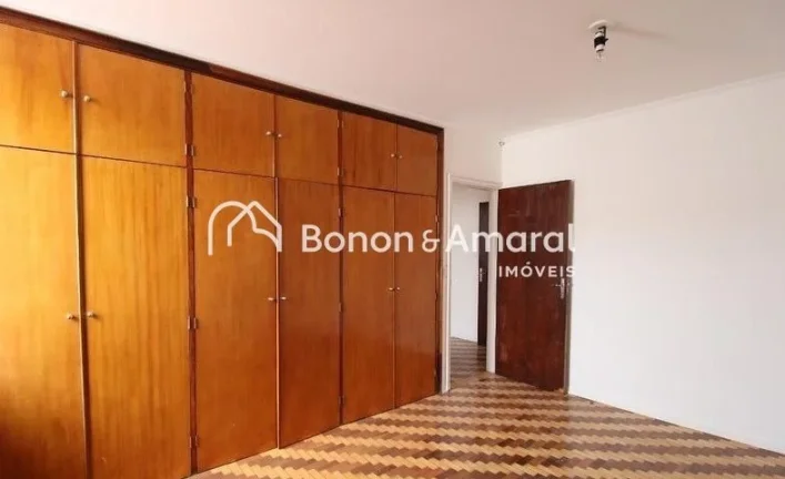 Imagem Excelente casa comercial ou residencial, perfeita tanto para instalação de clínicas e empresas qu...