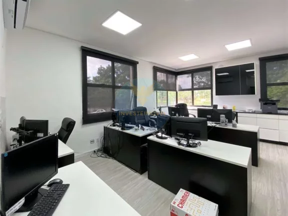 Imagem Conjunto Comercial a Venda no bairro Granja Viana - Cotia, SP