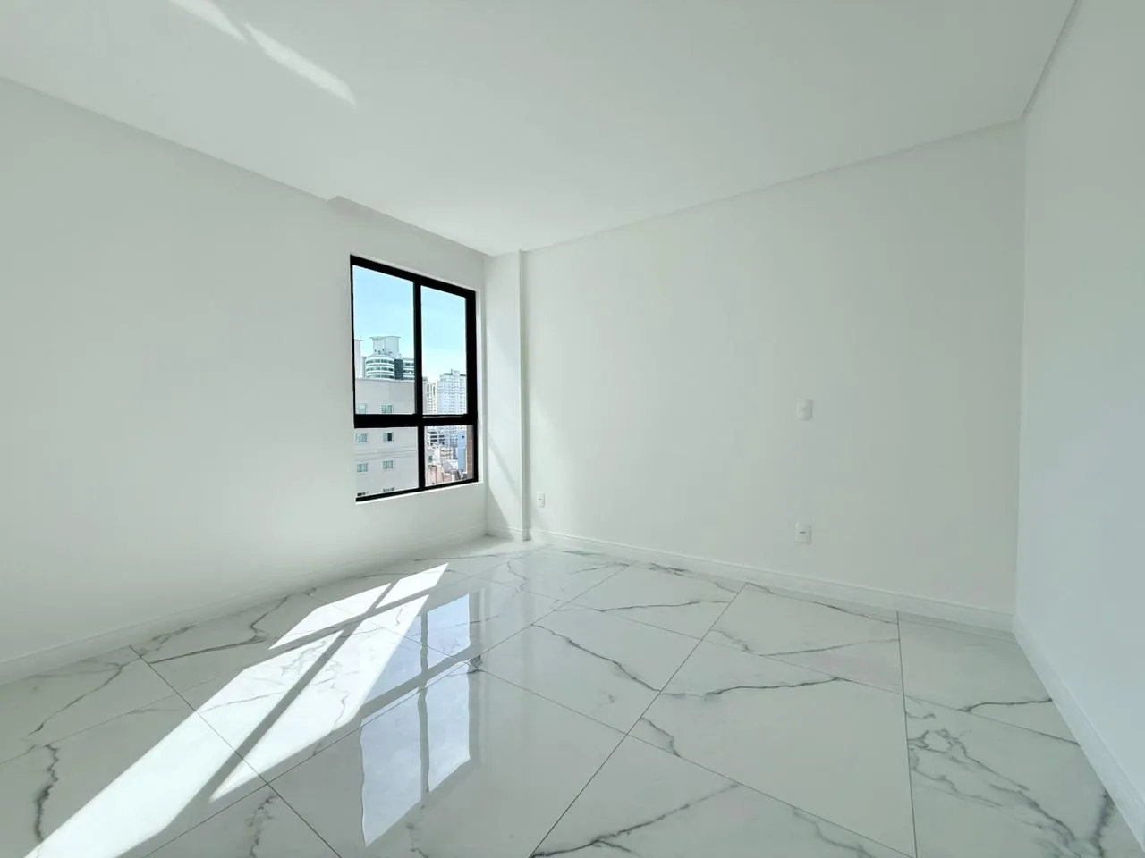 Imagem Apartamento à venda com 130.52m2 por R$ 1.900.000,00