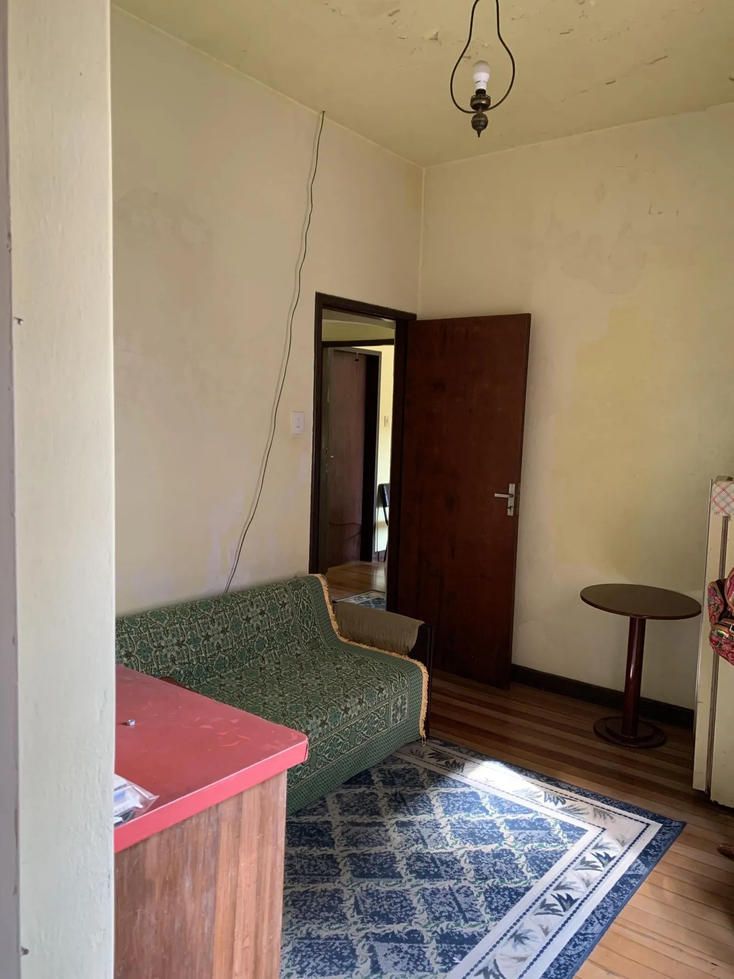 Imagem Casa 7 dormitórios 2 vagas de garagem no bairro Petrópolis