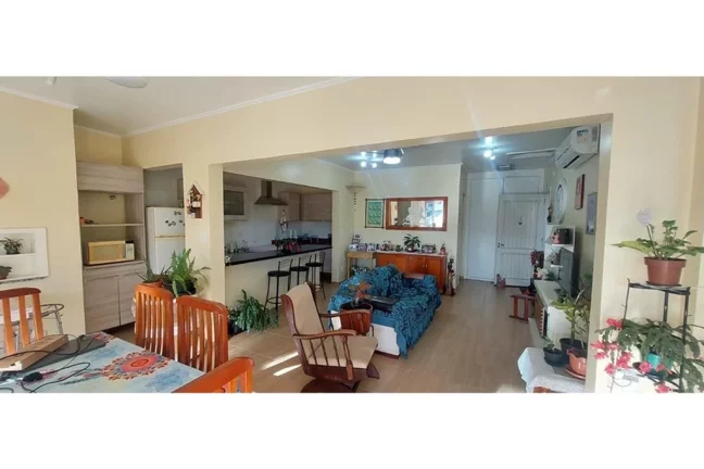 Imagem Casa para venda no bairro Lomba do Pinheiro em Porto Alegre