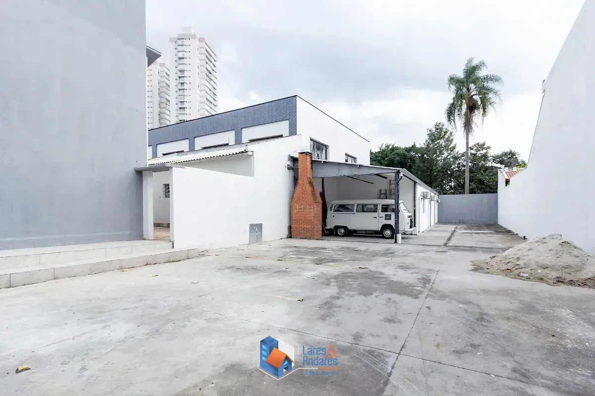 Imagem Casa comercial para venda em Jardim Hípico, 582m²
