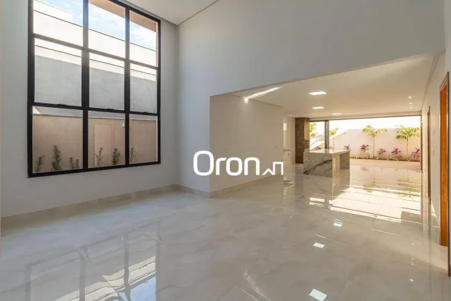 Casa com 4 dormitórios à venda, 220 m² por R$ 1.990.000,00 - Residencial Goiânia Golfe Clube - Goiânia/GO