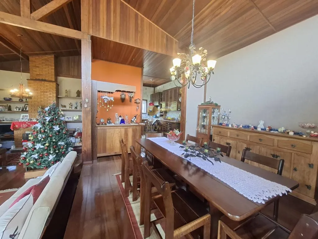 Imagem Casa em Condomínio para Venda em Teresópolis / RJ no bairro Green Valley