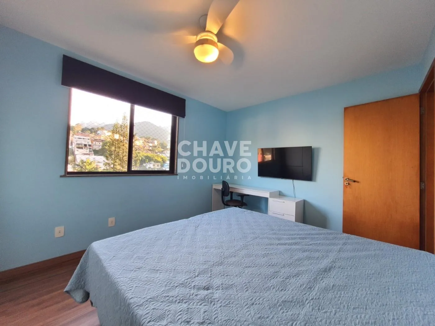 Imagem Apartamento de 2 Quartos (sendo 1 suíte com varanda) + Dependência e 1 Vaga