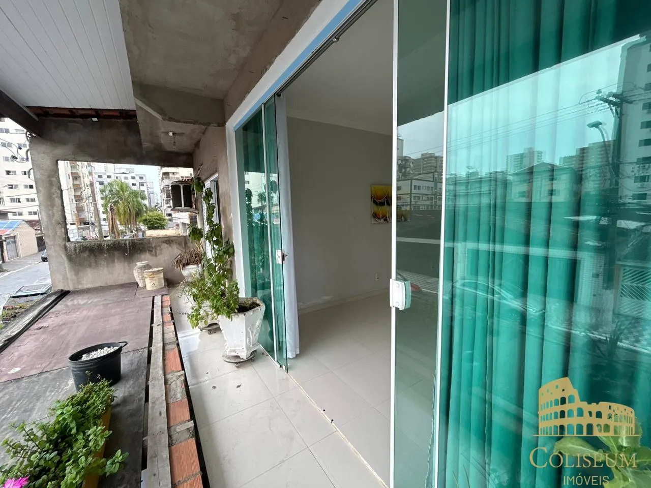 Imagem Casa com 3 dormitórios à venda, 110 m² por R$ 800.000,00 - Vila Guilhermina - Praia Grande/SP