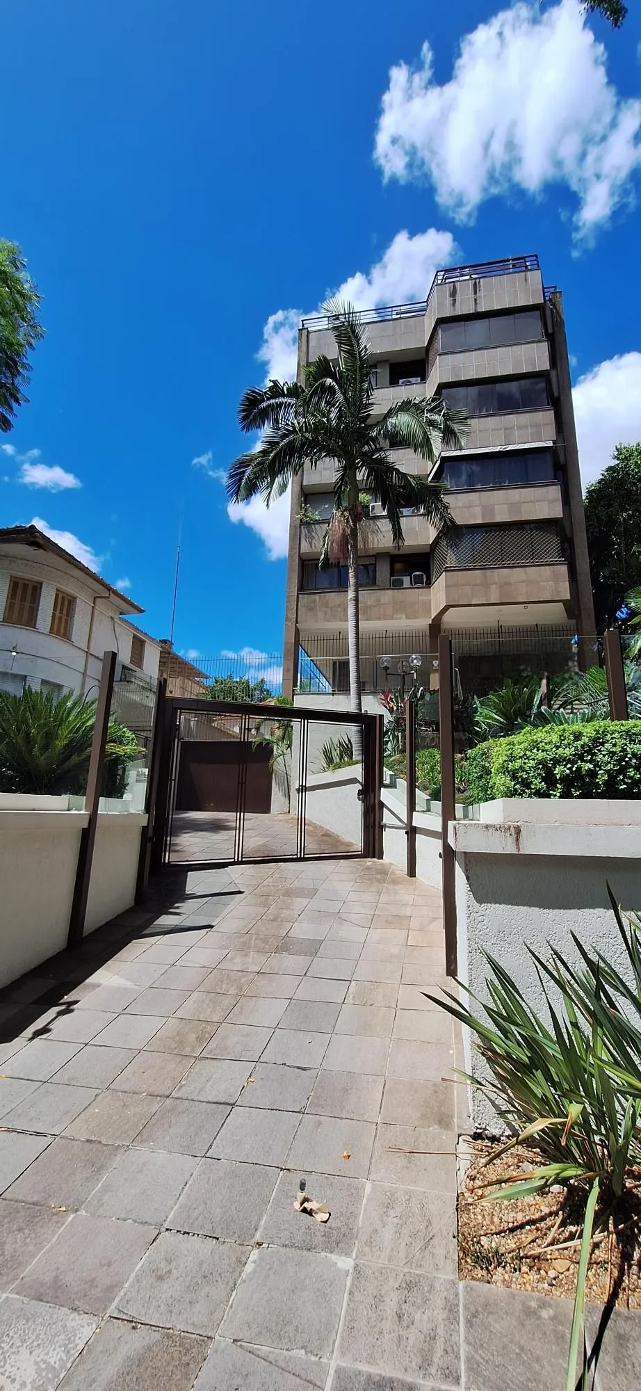Imagem Exclusividade e Sofisticação: 3 Dormitórios em Endereço Nobre no Bairro Auxiliadora