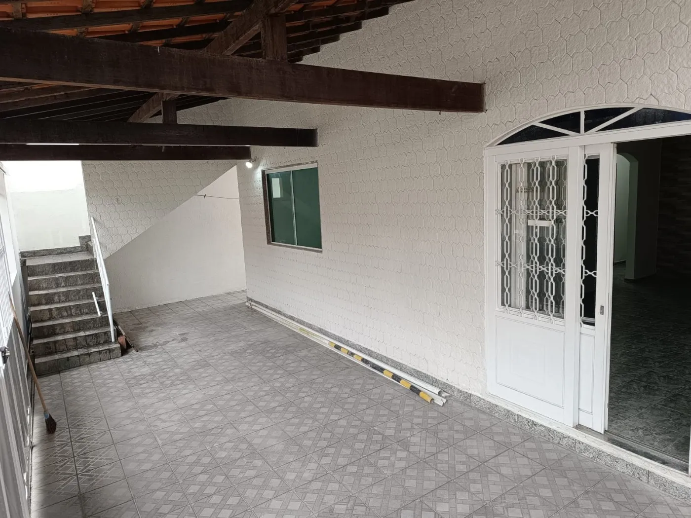 Imagem Casa em Condomínio para Venda em Itaboraí, Centro (Manilha), 4 dormitórios, 1 suíte, 2 banheiros, 1 vaga